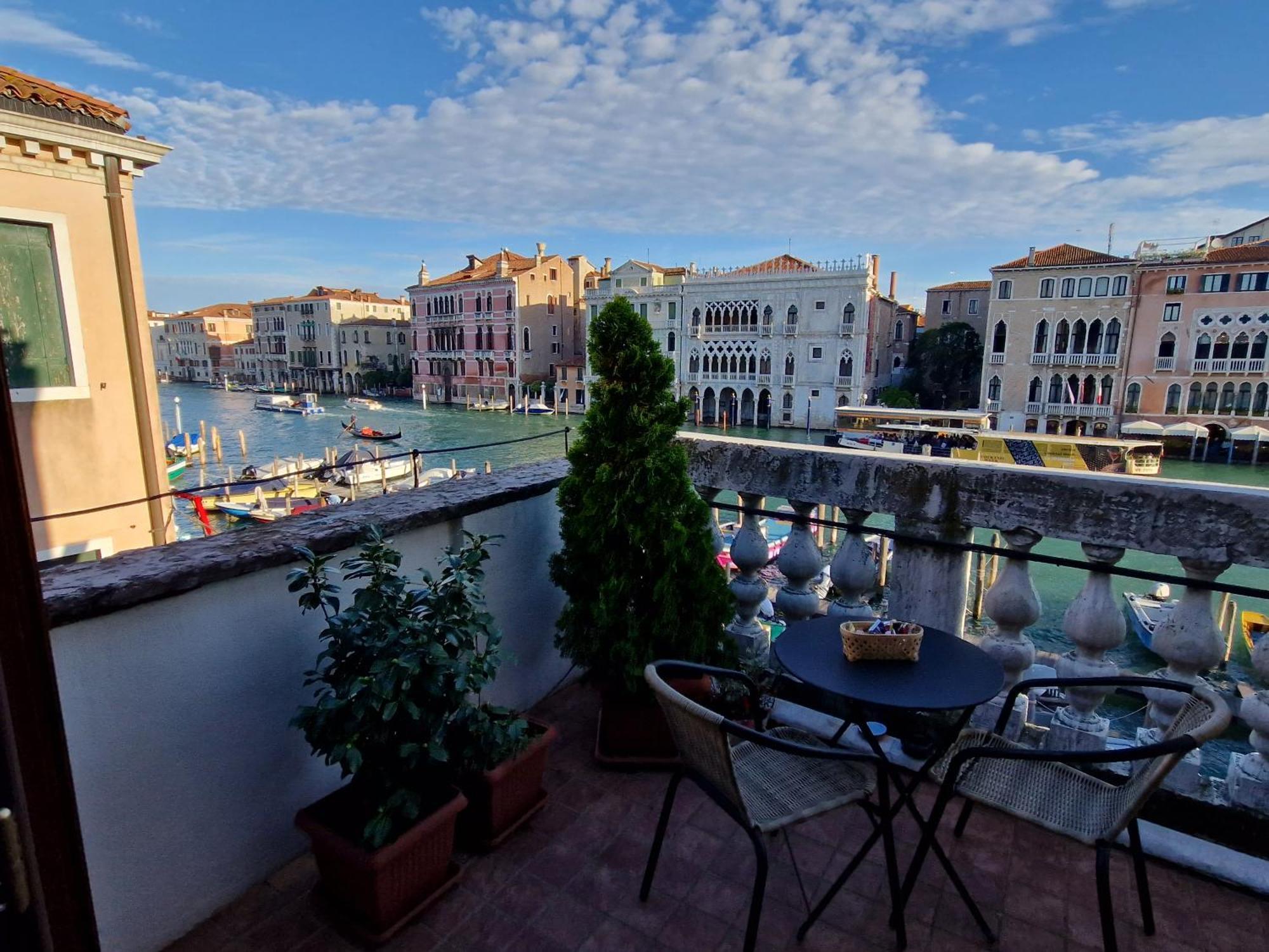 Residenza La Veranda A Rialto Венеция Экстерьер фото